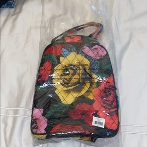 ✰brand new✰ vera bradley lunch pale